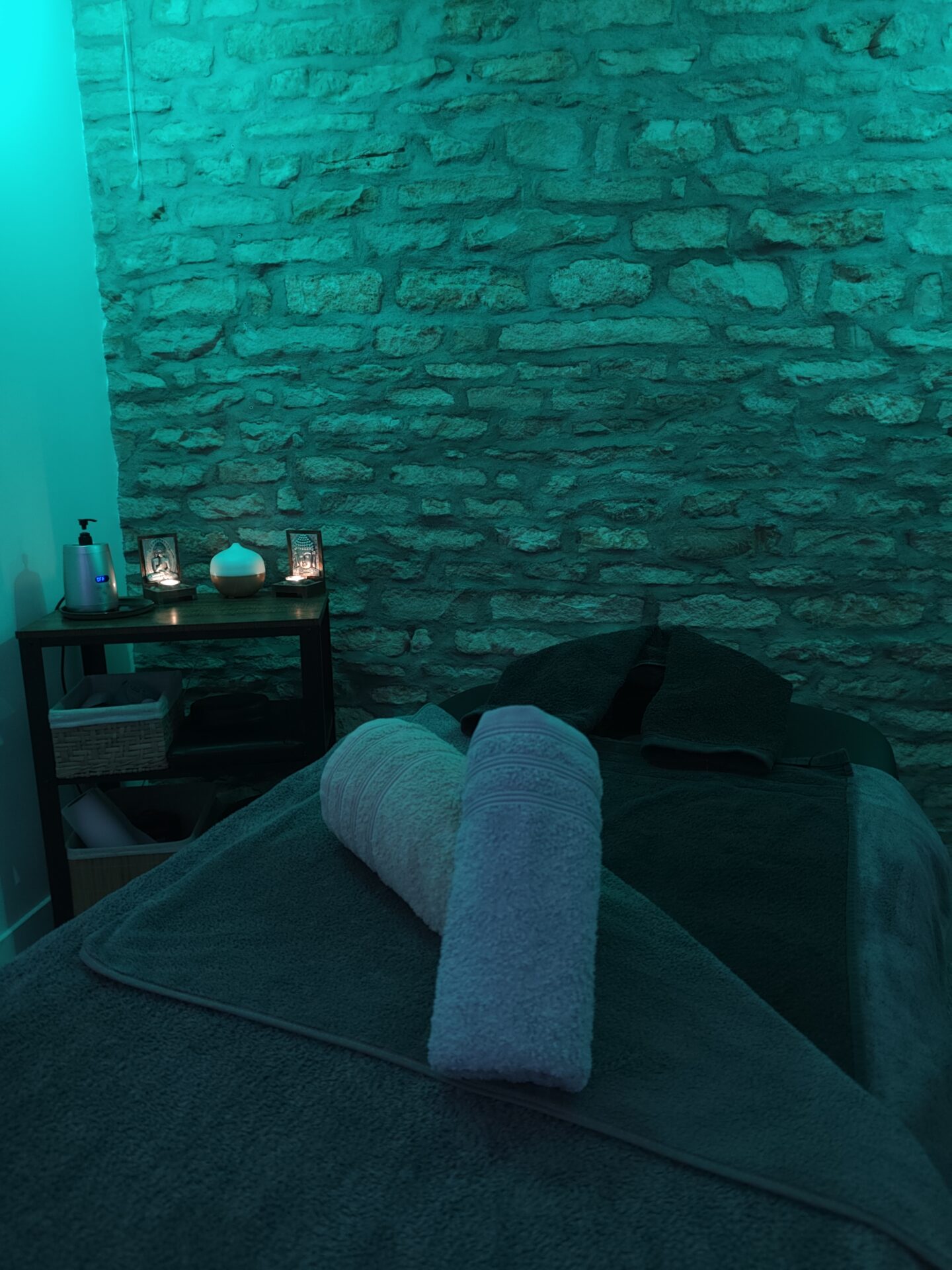Amasa Zen | Magnétiseur Masseur à Cult axe Besançon - gray 3 Magnétiseur et masseur / Amasa Zen Yalouz Ghessane Cabinet de massage thérapeutique et magnétisme à Cult près de Besançon - Amasa Zen